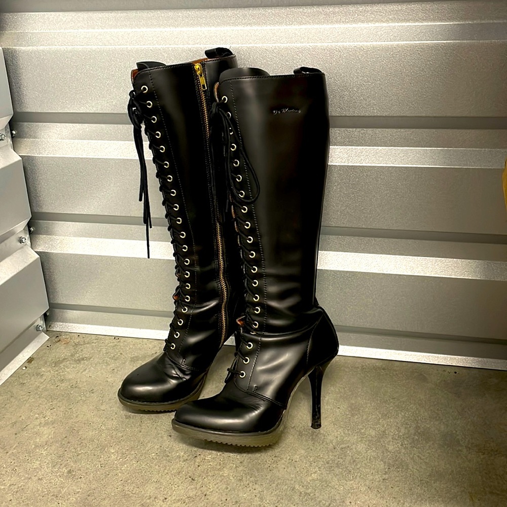 Doc marten lace up heels!!
